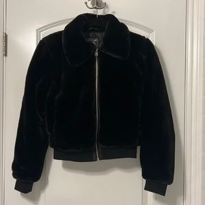 Like new black faux fur abercrombie bomber jacket xs